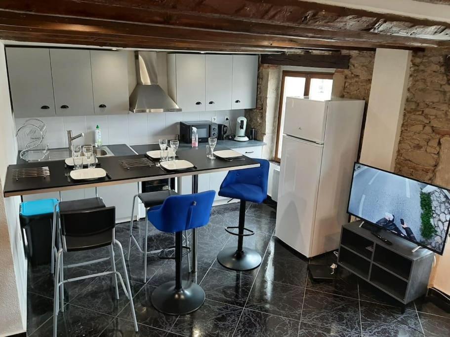T3 Hyper-Centre Au Calme Tout Equipe Parking Prive Apartamento Castres  Exterior foto